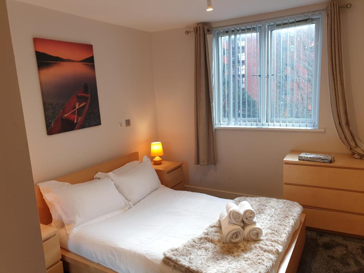 Birmingham Ruby, 2 Bedroom Apartment Luaran gambar